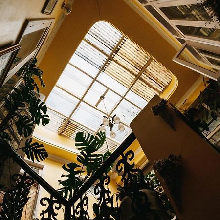 Rock Cliff Home Stay Shillong Exterior photo