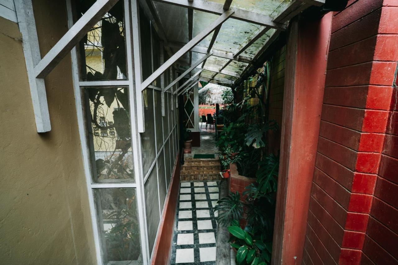 Rock Cliff Home Stay Shillong Exterior photo